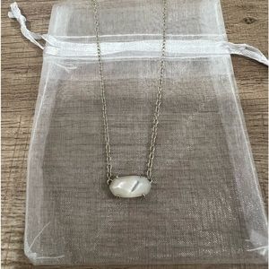 Kendra Scott necklace